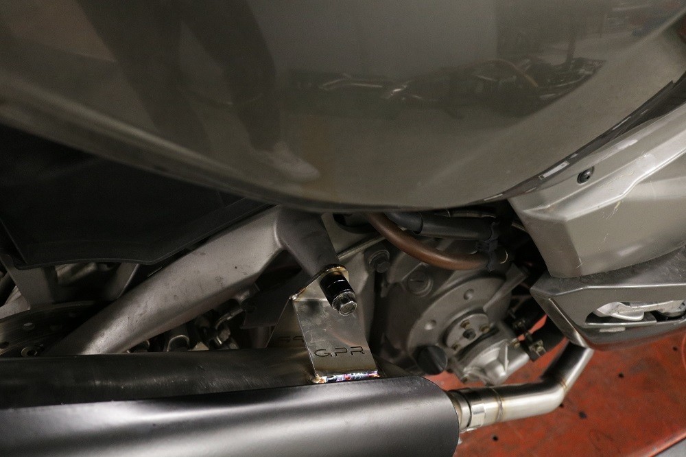 Scarico GPR compatibile con Quadro Qv 3 2018-2020, Power Bomb, Terminale di scarico omologato,fornito con db killer estraibile,catalizzatore e collettore - immagine 7