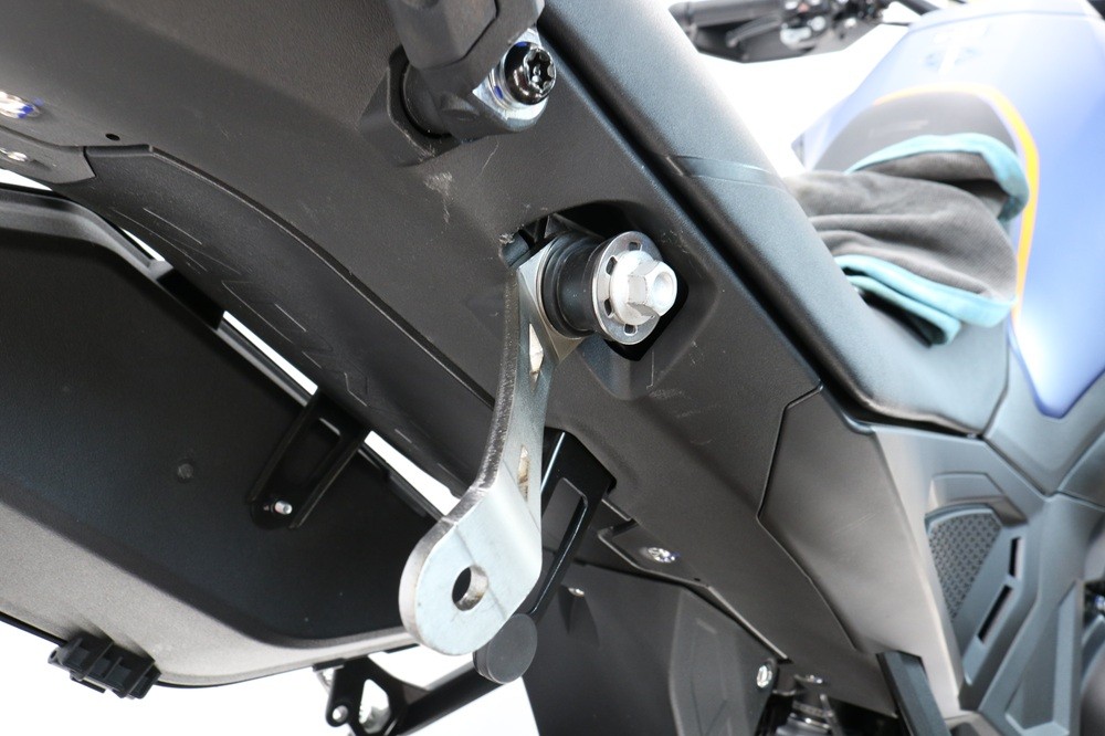 Scarico GPR compatibile con Zontes 703 F 2025-2026, Hyper Sonic Titanium, Scarico omologato, silenziatore con db killer estraibile e raccordo specifico - immagine 6