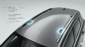 Primo piano tetto auto moderna con punti di fissaggio per barre portatutto evidenziati e interfaccia digitale informativa